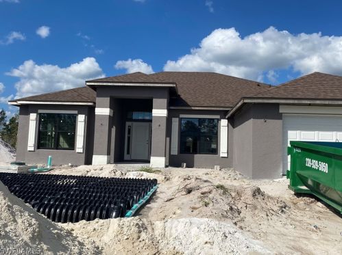 3004 41st St, Lehigh Acres, FL 33976-4784