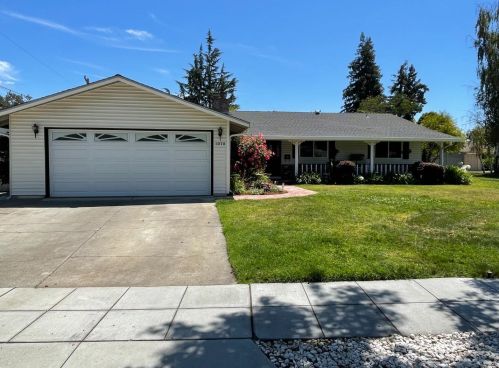1076 Syracuse Dr, Sunnyvale, CA 94087-2030