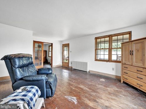 539 Lancaster Pike, Smithville PA  17560-9409 exterior