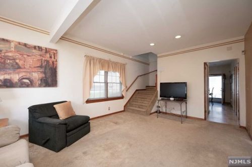 131 Schley St, Outwater NJ  07026-2337 exterior