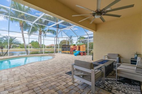 8506 Deimille Ct, Naples FL  34114-2712 exterior