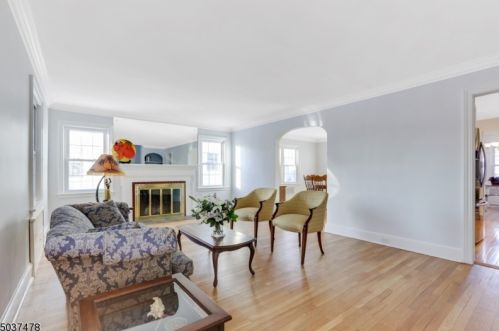 45 Midland Blvd, Maplewood NJ 07040-1724 exterior