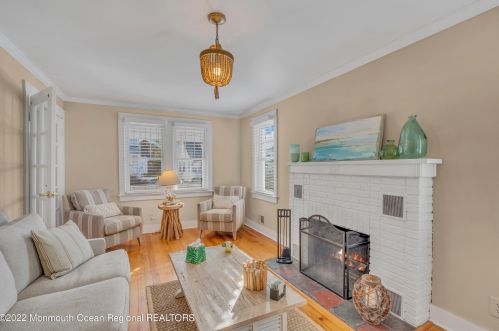 1817 Greenwood Ter, Belmar NJ 07719-2912 exterior