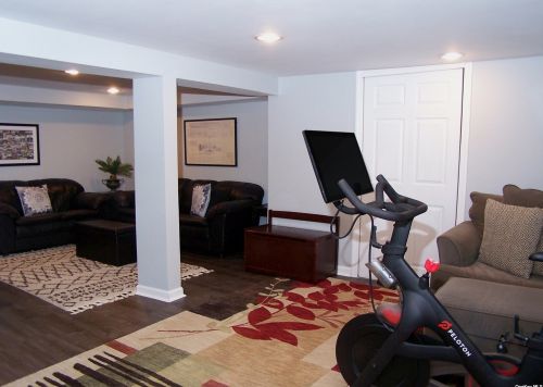 30 Roosevelt Dr, Bethpage NY  11714-5533 exterior