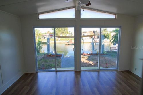 13110 Beacon Ct, Port Richey, FL 34667-1708