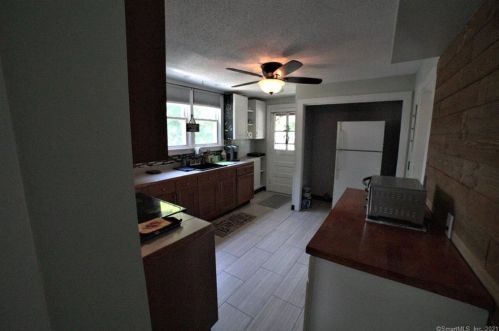 23 William St, Wallingford CT 06492-3641 exterior