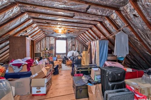 11 Adams St, East Rockaway NY  11518-1705 exterior