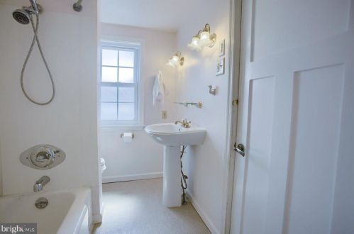 32 Big Spring Ave, North Newton PA  17241-1402 exterior