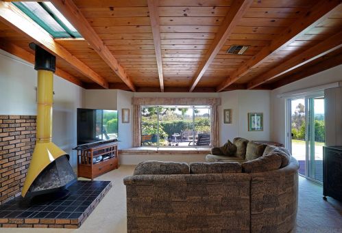 6051 Sinton Pl, La Mesa, CA 91942-3222