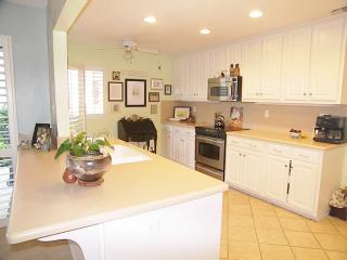 3137 Swallows Nest Dr, Sacramento, CA 95833-9726