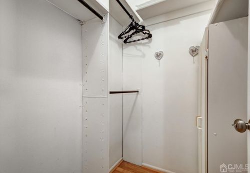 18 Cloister Ct, Old Bridge NJ  08857-3205 exterior