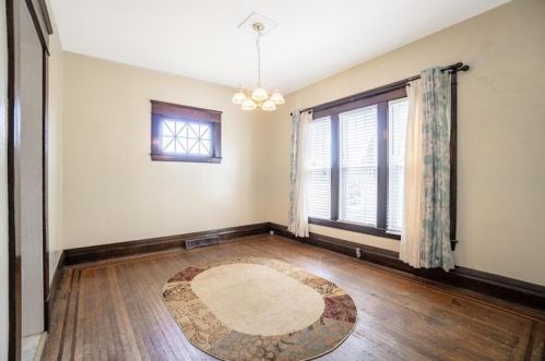 524 Pennsylvania Ave, Oakmont PA  15139-1561 exterior