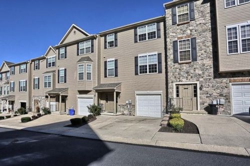 3 Indiana Cir, Lemoyne PA  17043-1174 exterior