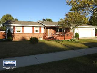 2315 14th St, Manitowoc, WI 54220-6420