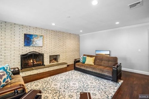 50 Hickory St, Englewood NJ  07632-1539 exterior