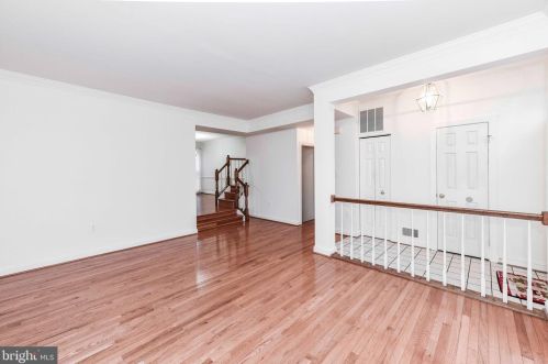 6536 Milva Ln, Springfield VA  22150-4268 exterior