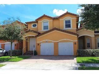 8441 114th Ct, Miami, FL 33178-1905