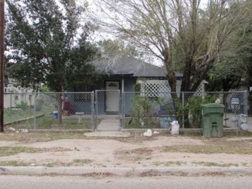 918 Nebraska Rd, Campo Alto, TX 78516-3742