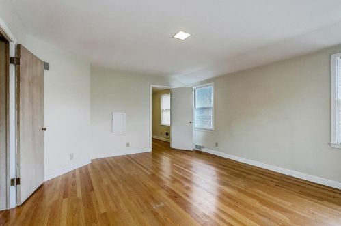 4543 Ardmore Ave, Milwaukee WI 53211-1402 exterior