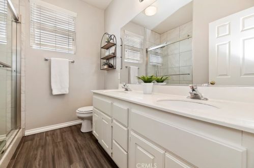 27560 Nellie Ct, Temecula CA  92591-2846 exterior