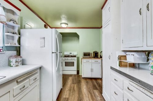 6017 Kauffman Ave, Temple City CA  91780-1742 exterior