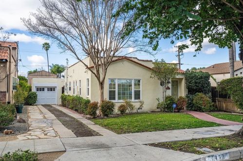 1457 Park Ave, Long Beach CA  90804-3102 exterior