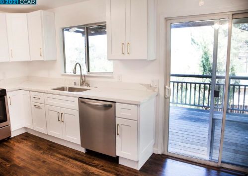 76 Buena Vis, Benicia CA  94510-2653 exterior