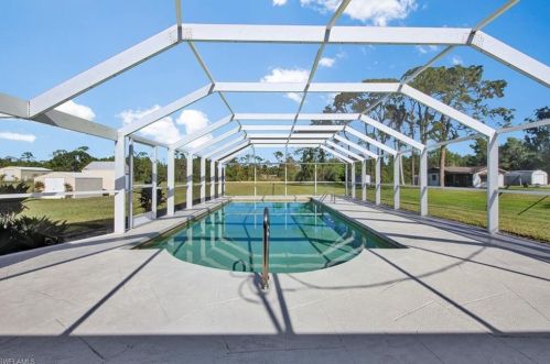 5331 Myrtle Ln, Naples FL  34113-8526 exterior
