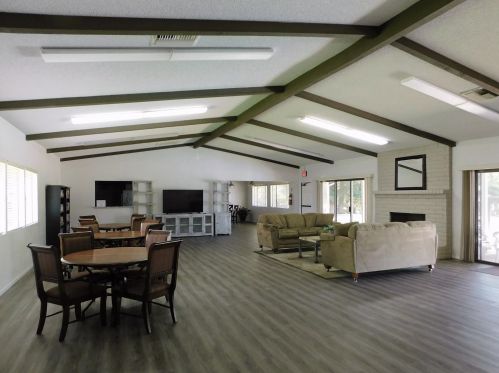 373 Raymond Ln, Folsom CA  95630-1749 exterior