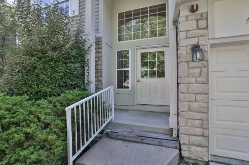 5335 Cooper Rd, Cincinnati, OH 45242-7075