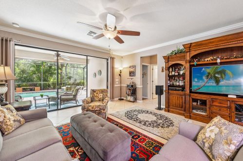 3893 Treasure Cove Cir, Naples, FL 34114-3964