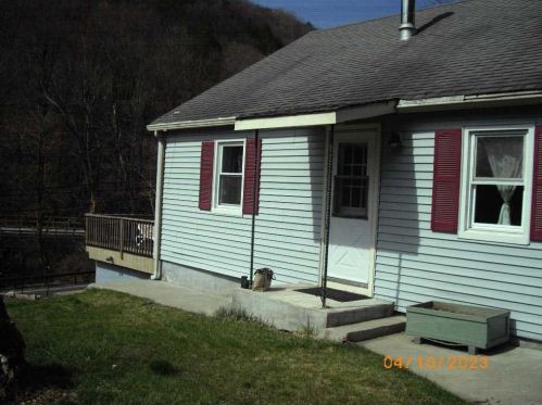 134 Old Rte 22, Wassaic NY  12592-2143 exterior