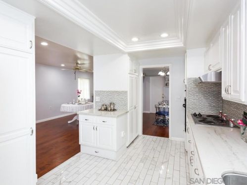 17061 Acena Dr, San Diego CA  92128-2674 exterior