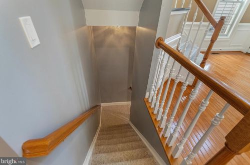 13101 Taverner Loop, Woodbridge VA  22192-5333 exterior