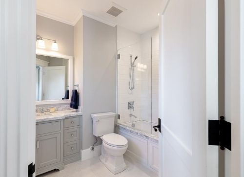 655 Hillcrest Ave, La Canada CA  91011-4040 exterior