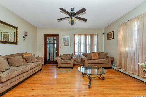 114-20 205th St, Jamaica, NY 11412-2210