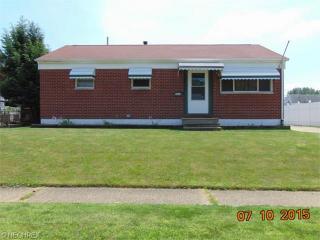 2210 40th St, Canton, OH 44705-2828