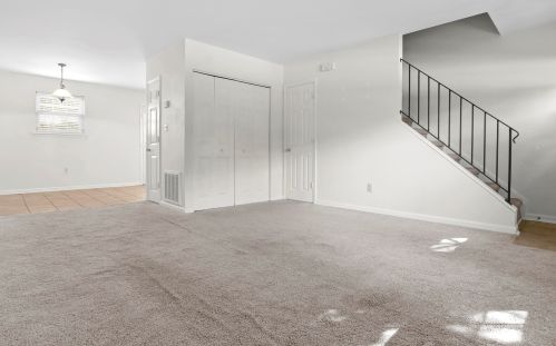 703 Center St, Mount Pleasant SC  29464-4902 exterior