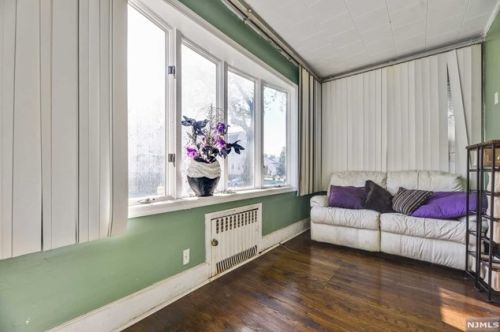 25 Westcott St, East Orange NJ  07017-3209 exterior