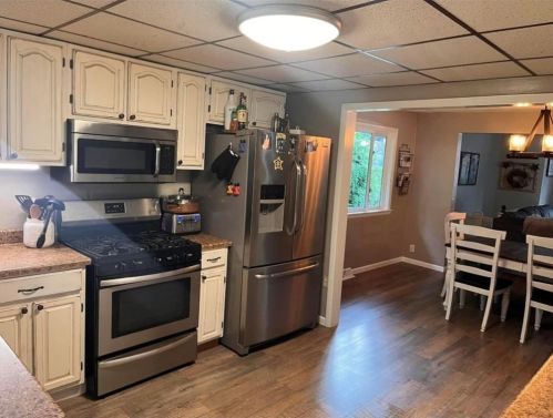 257 6th St, Connellsville PA  15425-2528 exterior