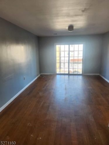 376 Badger Ave, Newark NJ  07112-2744 exterior