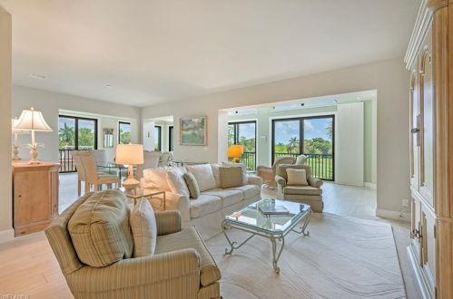 331 Bears Paw Trl, Naples, FL 34105-3120