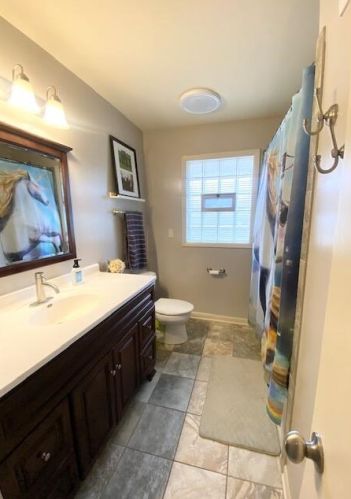 4042 93, Milwaukee WI 53222-1505 exterior