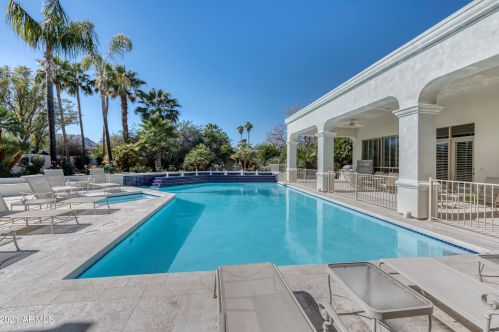 9590 55th St, Scottsdale AZ 85254-1786 exterior