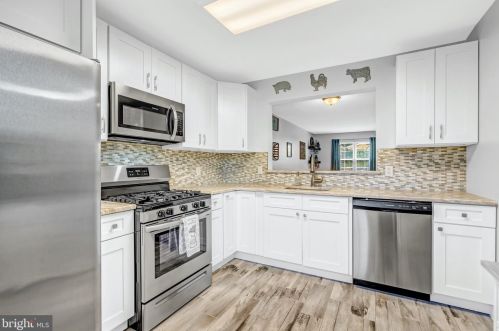 36 Quail Run, Berkeley Township NJ  08721-1300 exterior