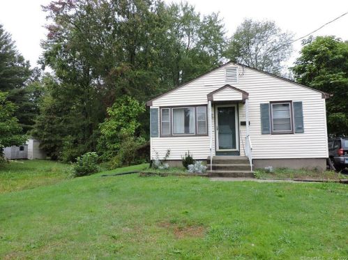 21 Emerson St, Bloomfield, CT 06002-3211