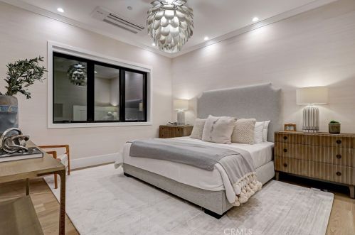 413 Bayview Dr, Manhattan Beach CA  90266-5717 exterior