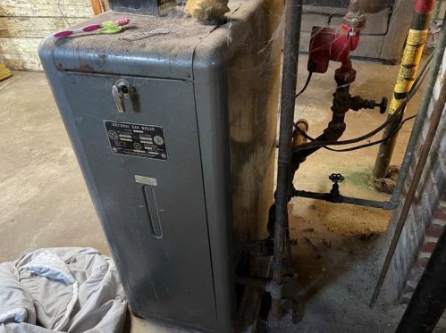 293 Oakland Ave, Hermitage PA  16146-2389 exterior