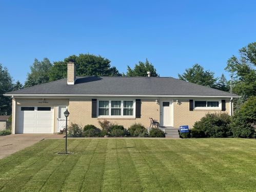 2211 Park Ave, Ford City, PA 16226-1630