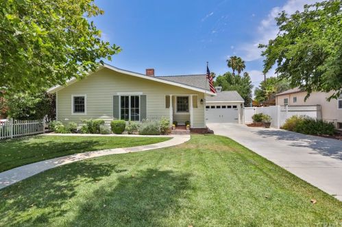 4545 Oakwood Pl, Riverside, CA 92506-1079